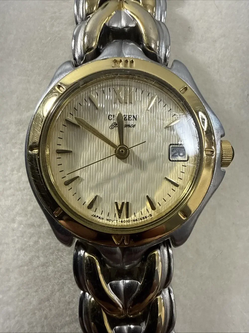 VINTAGE WOMENS CITIZEN WRISTWATCH MODEL 6010-S53183 NEW BATTERY!